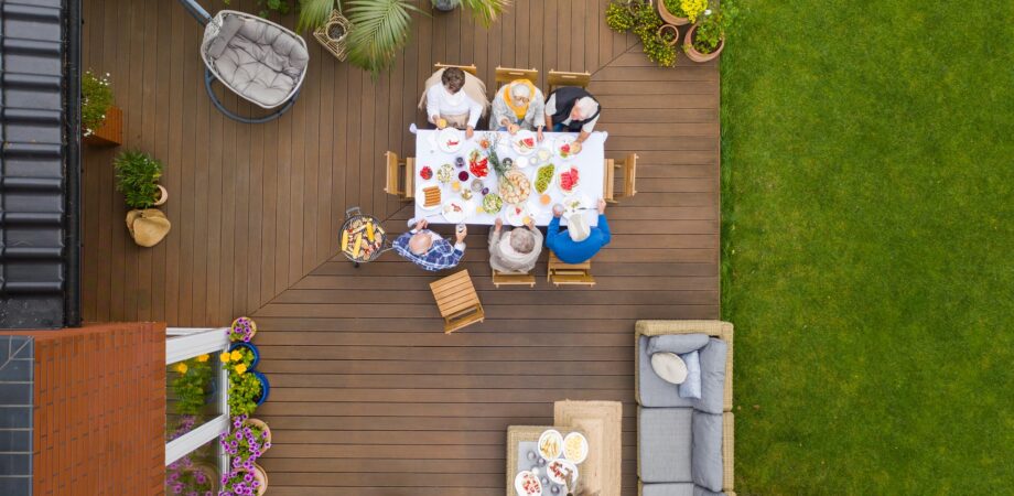 Terrasse i Træ – Tips til Sommerens Perfekte Uderum